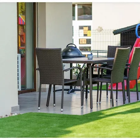 شقة Kenese Regatta بالاتونكينيشي