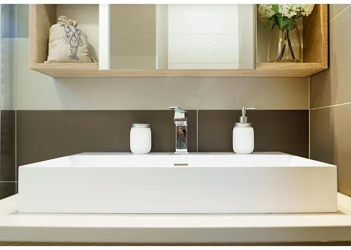 Kenese Regatta Appartement *